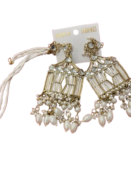 Long earings with chain