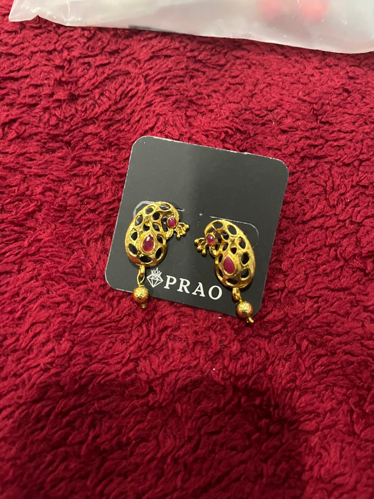 Golden Studs